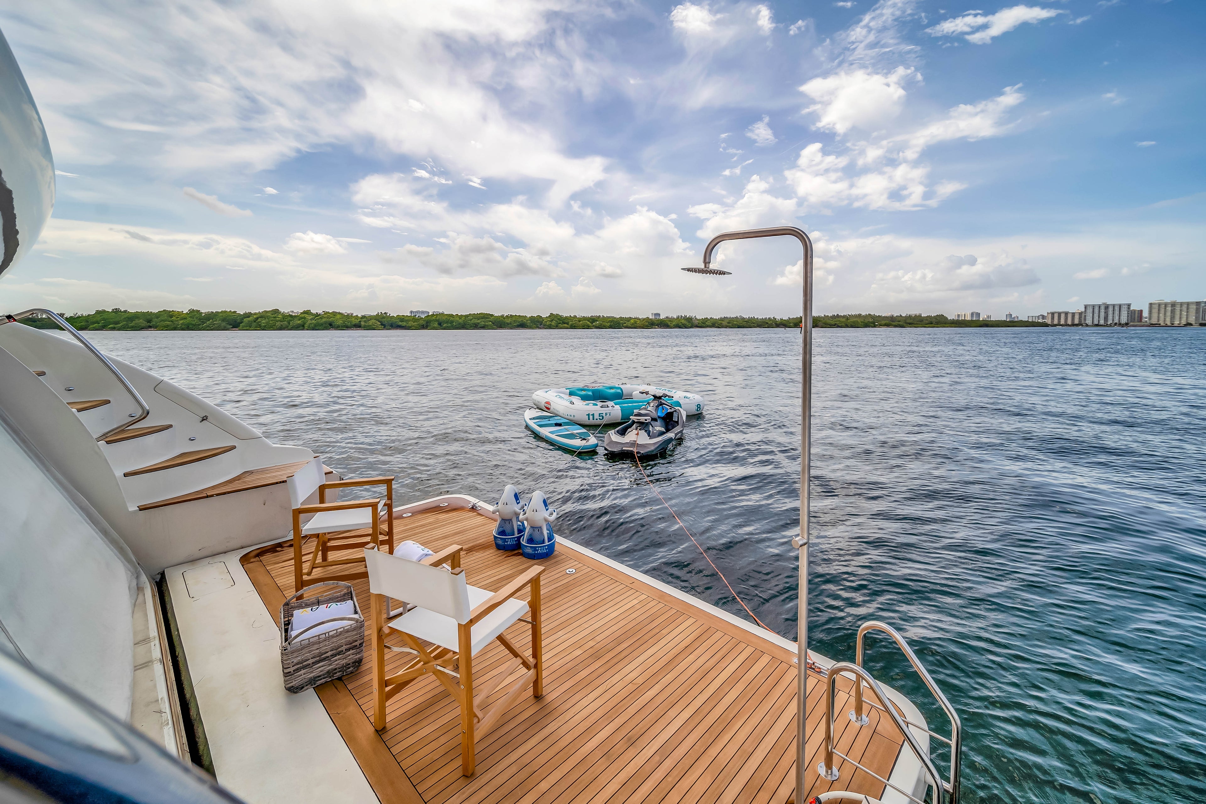 116ft Azimut Yacht