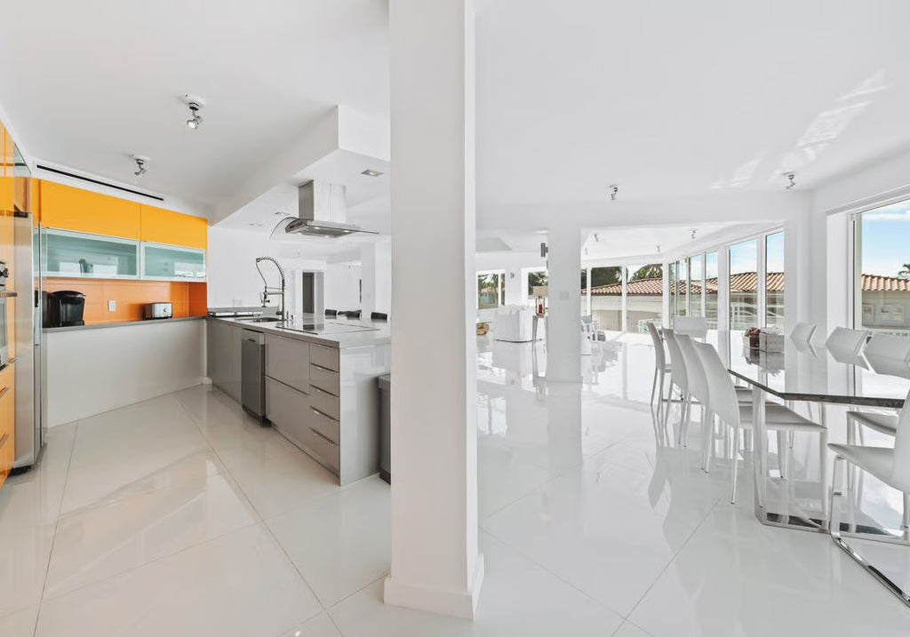 Villa Bay